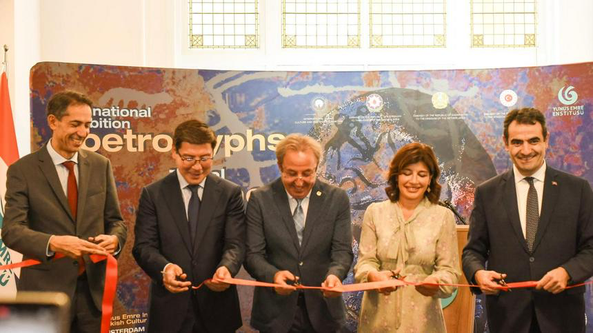 Amsterdam hosts spectacular Turkic heritage exhibition: 'Tamga and Ancient Turkic Scripts, Petroglyphs 